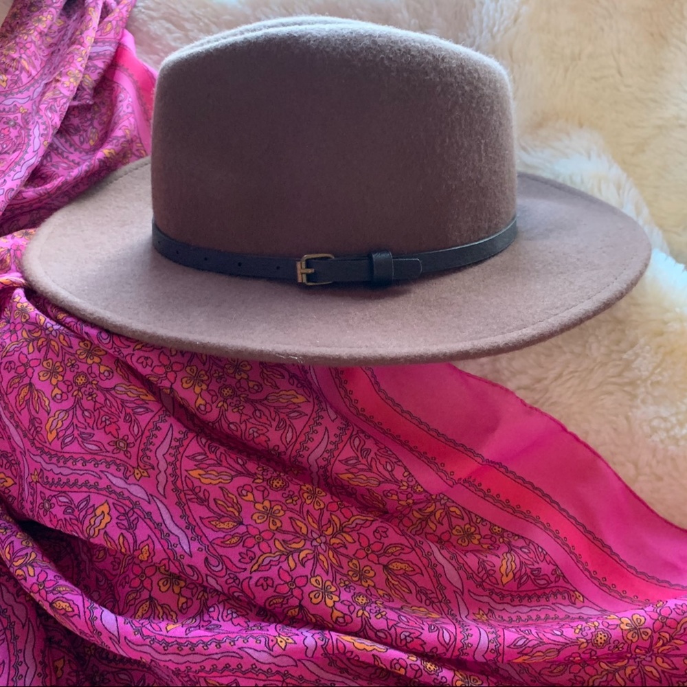 NWT Trendy Fall Wide-Brim Felt Fedora